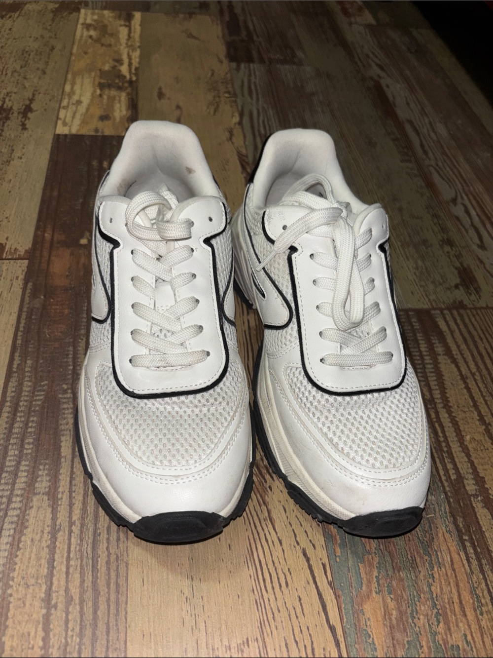 Dolce Vita White and Black Athletic Sneakers